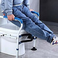 Stabilné madlo k toalete s prísavkami a nastaviteľným rámom