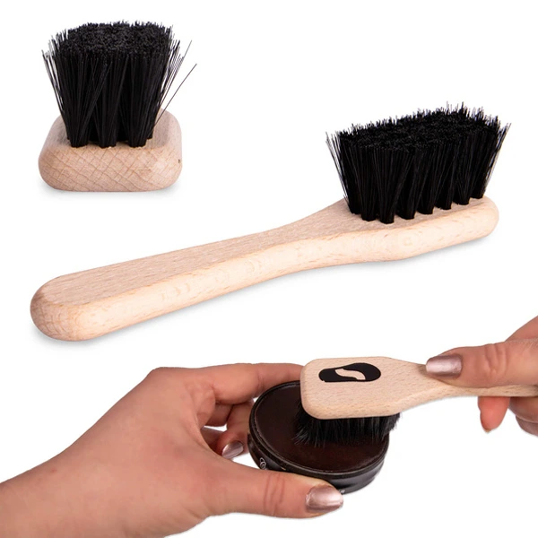 Mazacia kefka na topánky