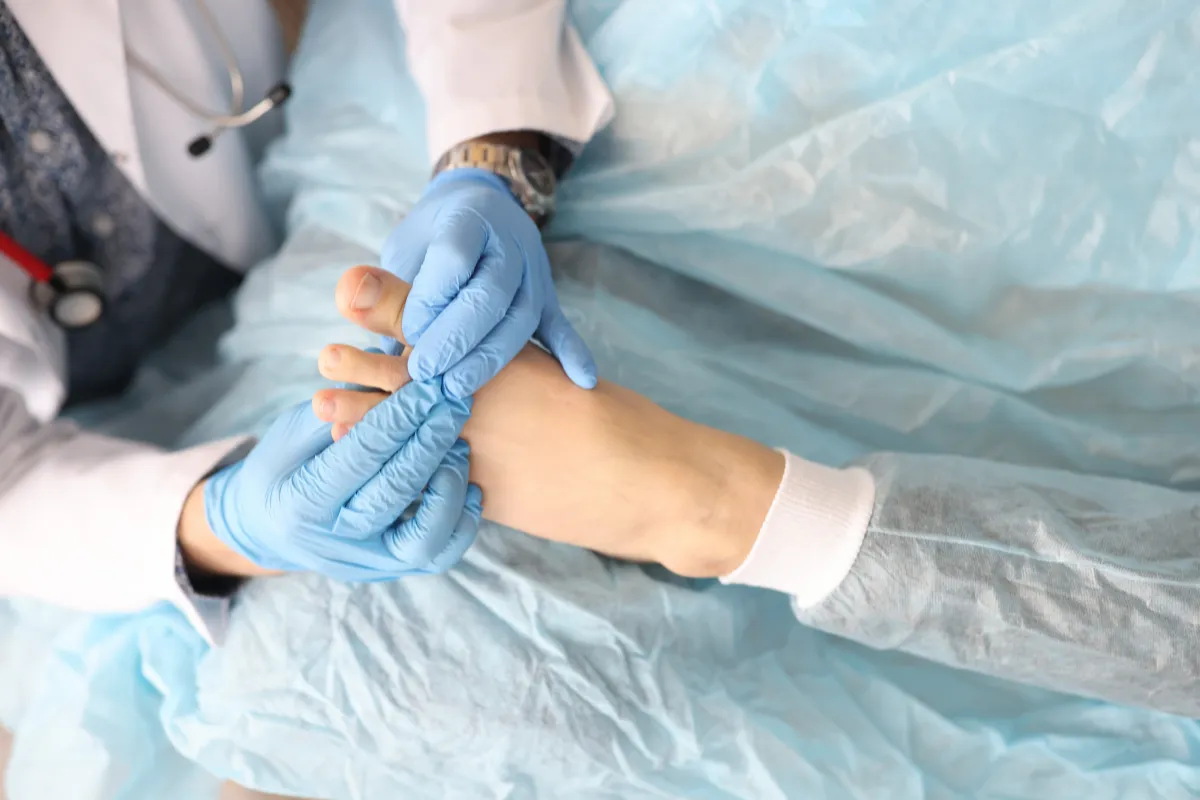 Pre úspešné vyliečenie mykózy nôh alebo mykózy na nechtoch je potrebné dodržať všetky pokyny od lekára.