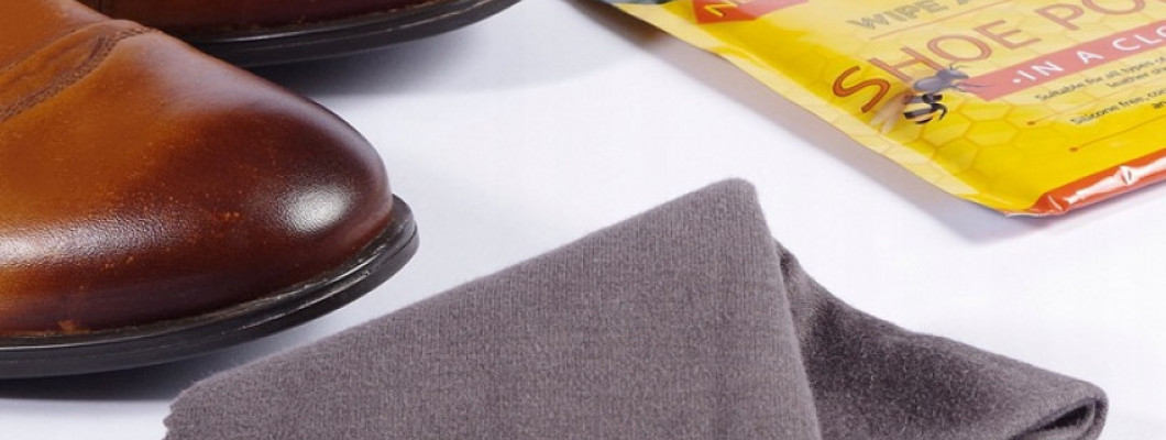 Pravidelné čistenie obuvi predlžuje životnosť topánok a zlepšuje ich vzhľad.